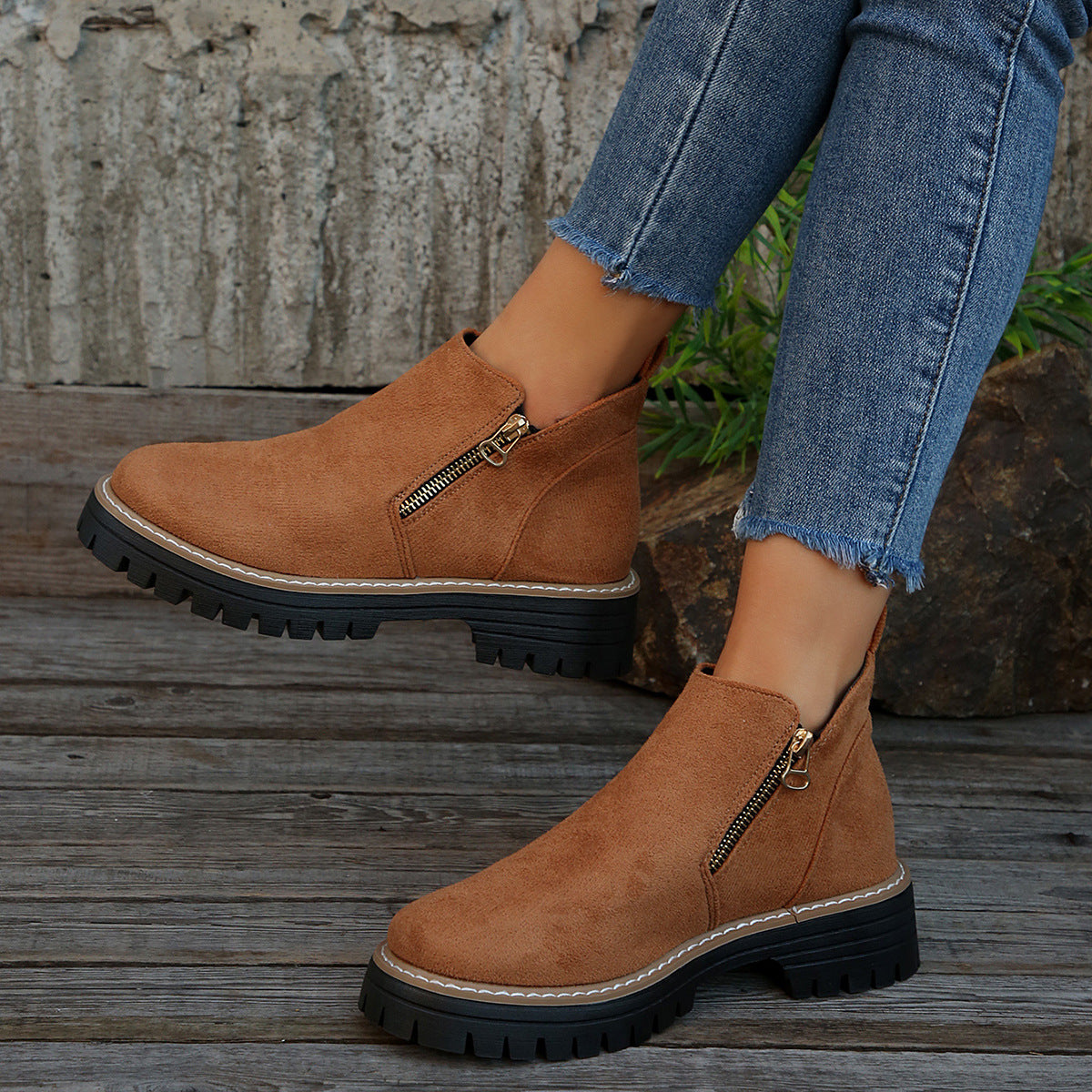 Bottines à fermeture zippée et semelle crantée élégante